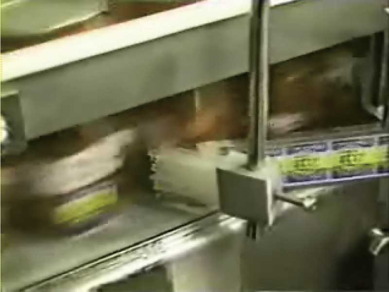 側面貼り(天面貼りも対応可能です。)