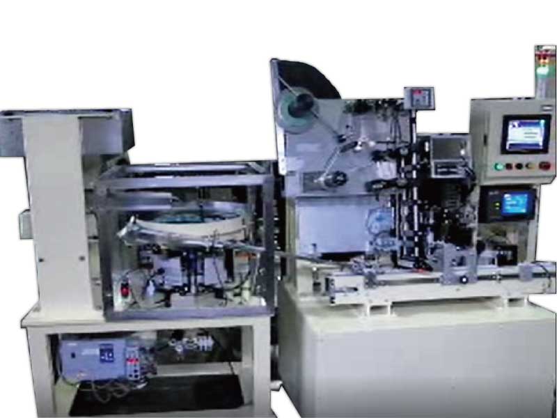 パーツフィーダーとラベラー